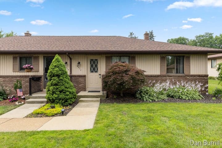8511 Elkwood Drive SW, Byron Center, MI 49315