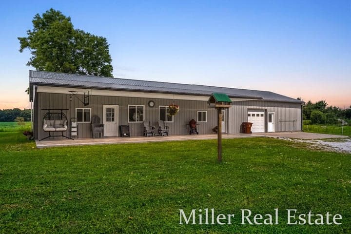 9607 S Barryville Road, Dowling, MI 49050