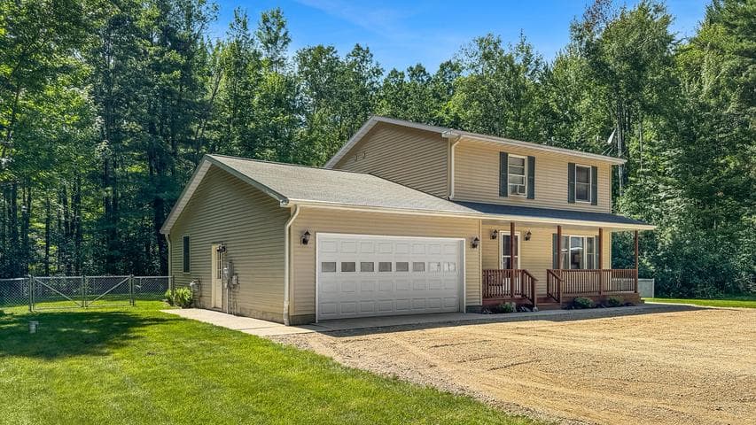 402 Indiana Avenue, Cadillac, MI 49601