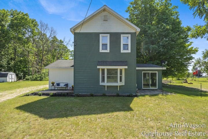 2737 Dane Street, Gowen, MI 49326