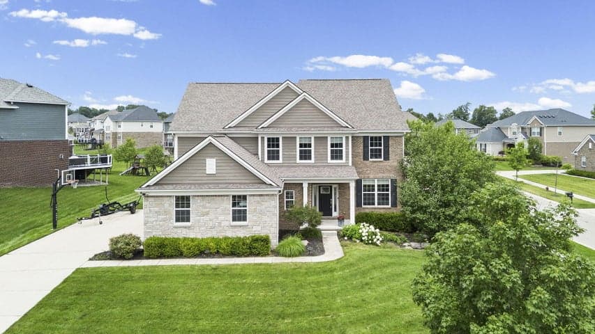5887 Strawberry Circle, Commerce Twp, MI 48382