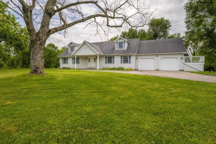 8535 Eau Claire Road, Berrien Center, MI 49102