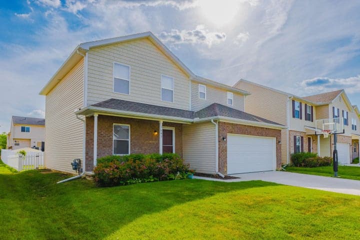 1643 Golfview Drive, Ypsilanti, MI 48198