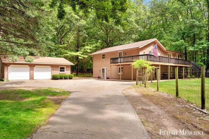 1160 Scenic Drive, Muskegon, MI 49445