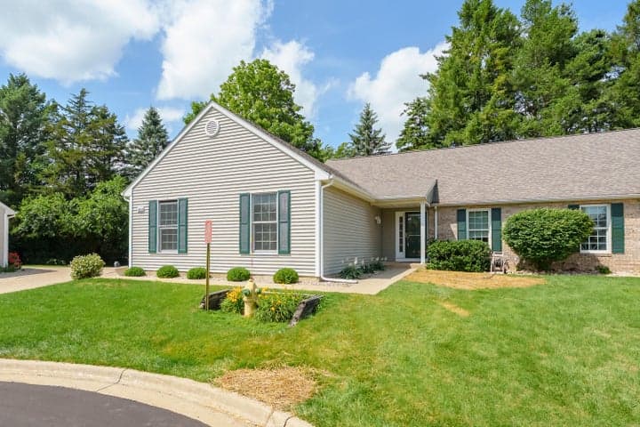 2919 Hunters Place 19, Kalamazoo, MI 49048