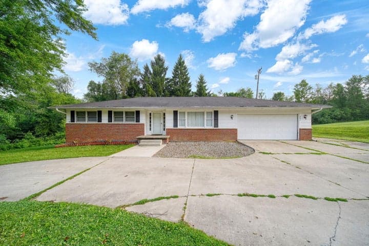 4802 Forrister Road, Adrian, MI 49221