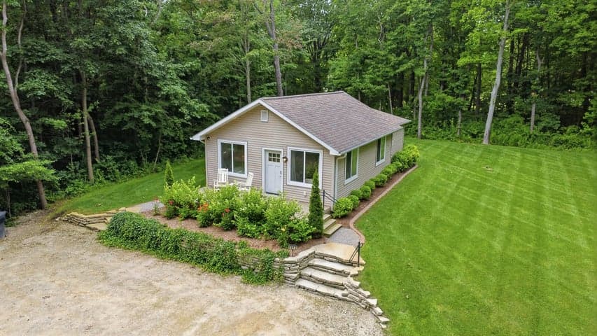 5912 Madison Street, Coloma, MI 49038