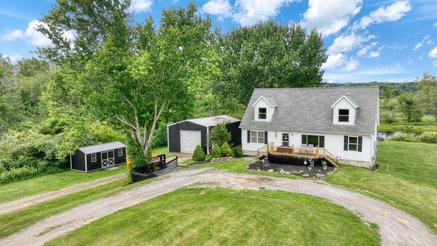 6463 Maple Lane Road, Rives Junction, MI 49277