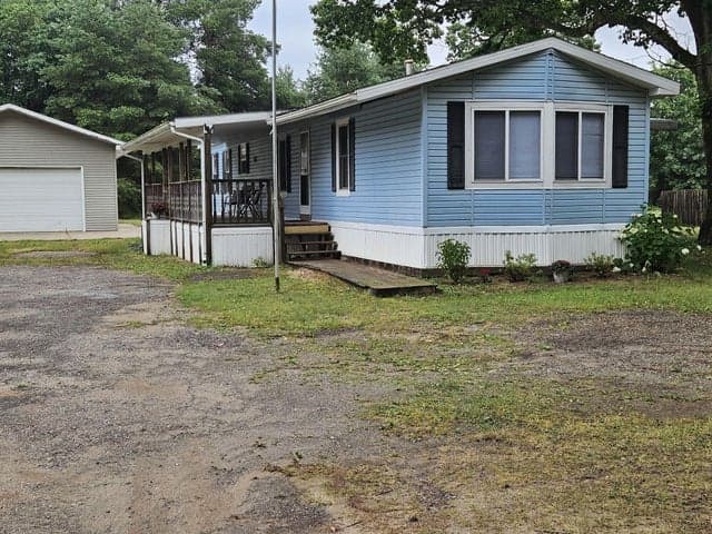 14166 Red Pine Drive NW, Kent City, MI 49330