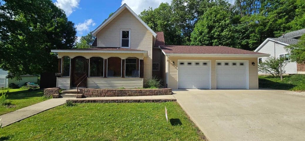 211 Forest Street, Marshall, MI 49068