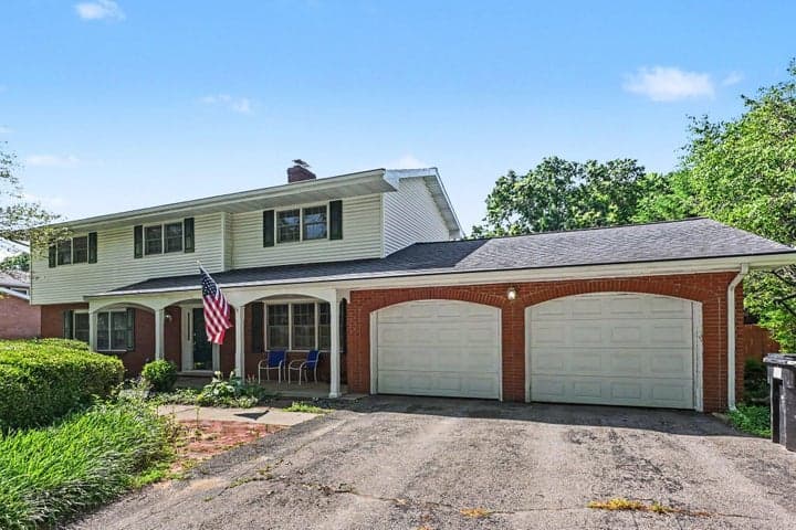 1772 Hacienda Drive, Stevensville, MI 49127