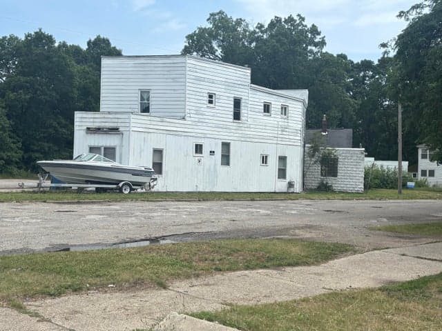 3009&3013 Merriam Street, Muskegon Heights, MI 49444