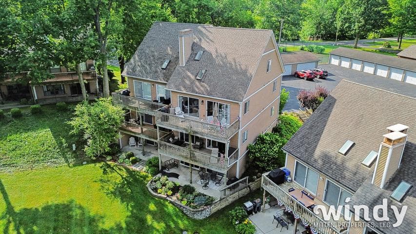 5632 N Watervliet Road 21, Watervliet, MI 49098