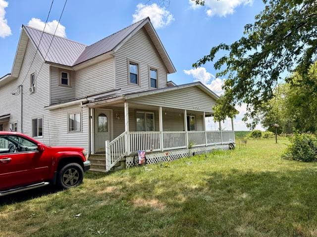 8565 S Mount Hope Road, Carson City, MI 48811