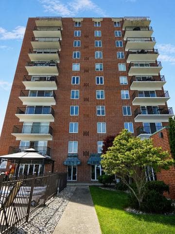 3301 Biddle Avenue, Wyandotte, MI 48192