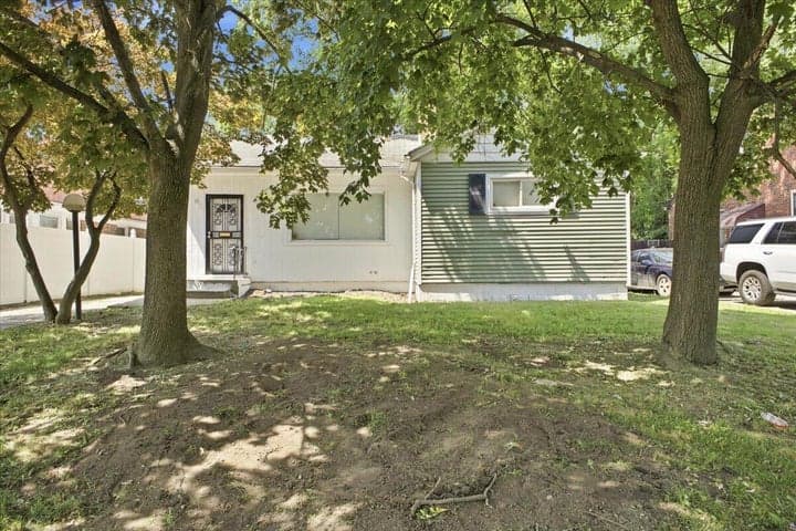 5727 University Place, Detroit, MI 48224