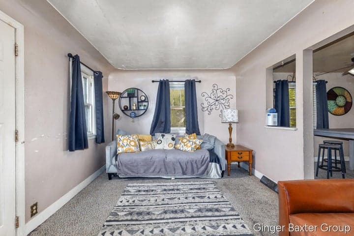 Photo 3