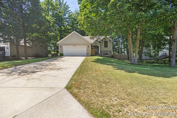 11021 Timberline Drive, Allendale, MI 49401