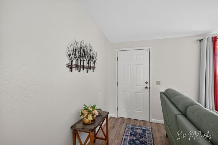 Photo 6