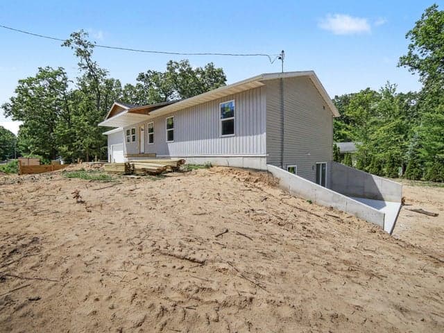 480 W Kenwood Street, Twin Lake, MI 49457