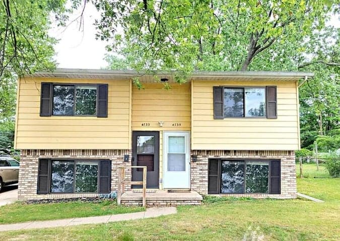 4733 S Pennsylvania Avenue, Lansing, MI 48910