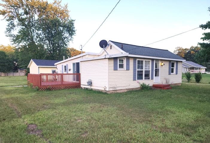 1150 S Quarterline Road, Muskegon, MI 49442
