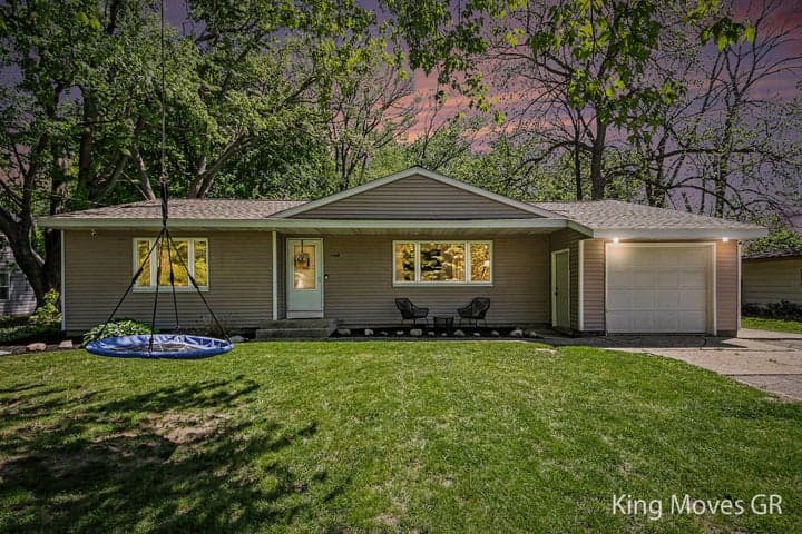 11108 56th Avenue, Allendale, MI 49401