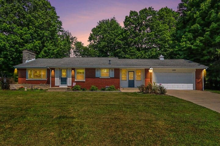 1500 Woodlure Drive, Kalamazoo, MI 49009