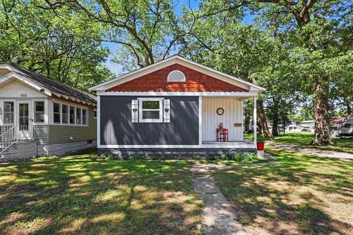 686 Marquette Avenue, Muskegon, MI 49442