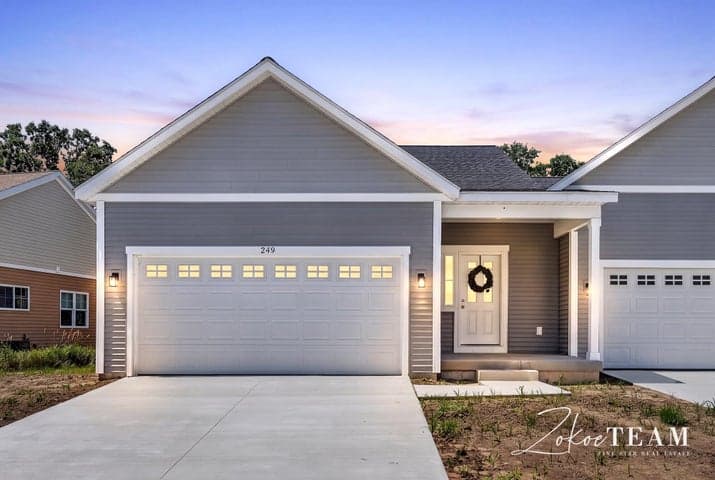 251 Hazelnut Drive, Coopersville, MI 49404