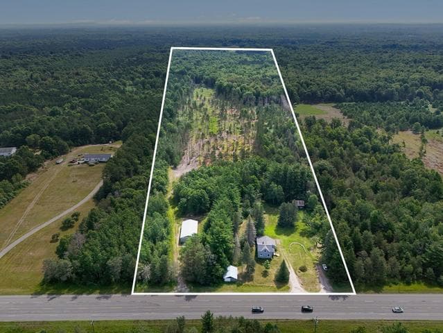 9748 N US 31, Ludington, MI 49431