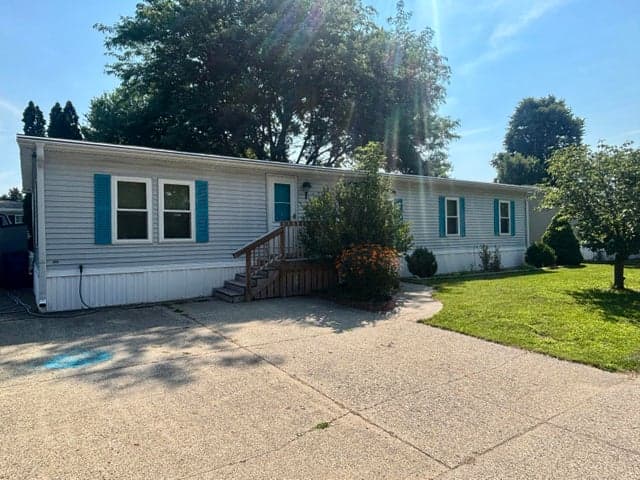 14288 Winters Creek W, West Olive, MI 49460