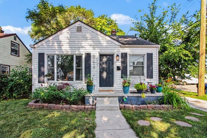 20619 Woodworth Street, Redford, MI 48240