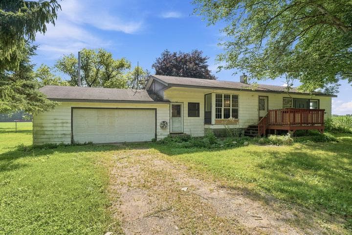 58989 48th Street, Lawrence, MI 49064