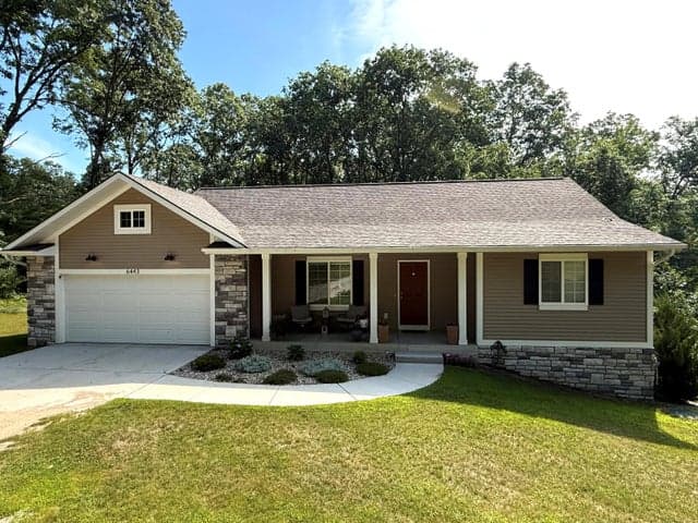 6443 Lindsey Road, Delton, MI 49046
