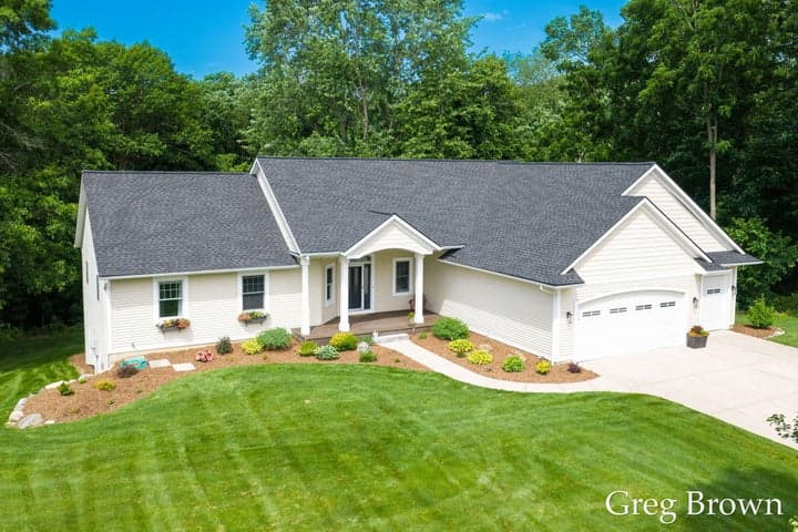 1995 Knollpoint Drive NE, Ada, MI 49301