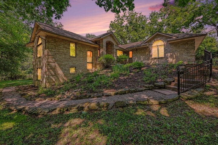 2220 Gale Road, Ann Arbor, MI 48105