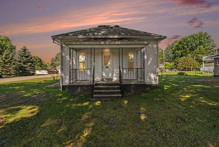 701 St Catherine Street, Ludington, MI 49431
