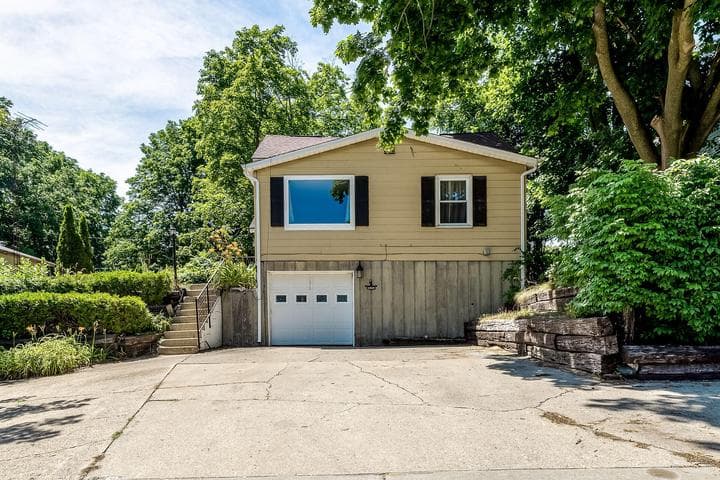 8969 Ferry Street, Montague, MI 49437