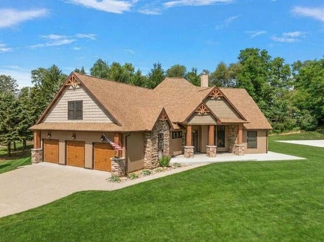 44 E Acacia Boulevard, Battle Creek, MI 49015