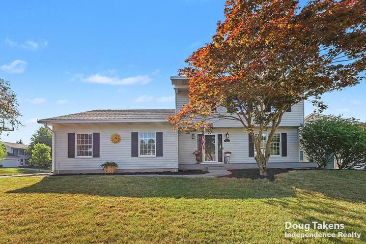 1755 Secretariat Drive SE, Kentwood, MI 49546