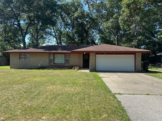 1749 Southland Drive, Muskegon, MI 49442