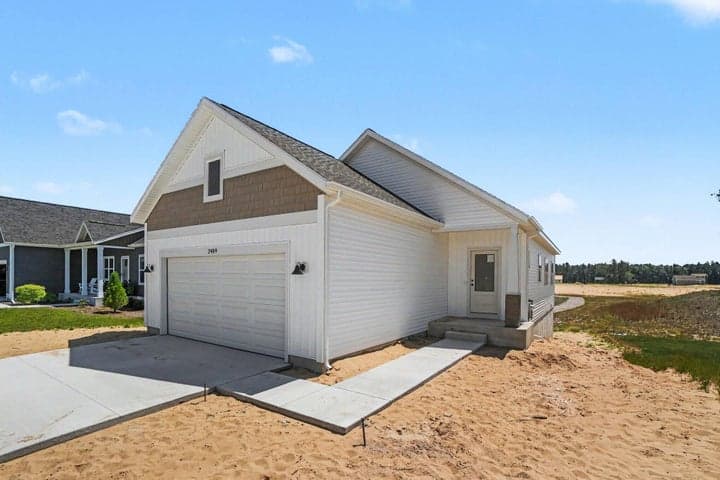 2489 Gray Wolf Way, Muskegon, MI 49444