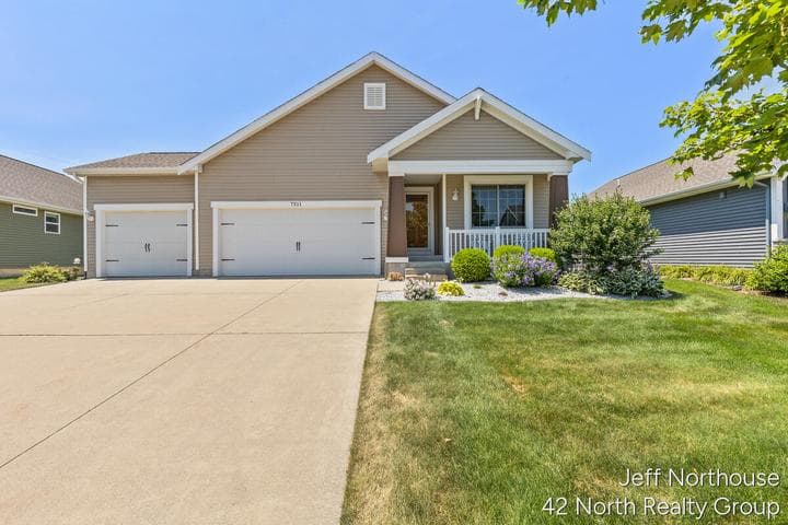 7511 Traditional Court SE 49, Caledonia, MI 49316