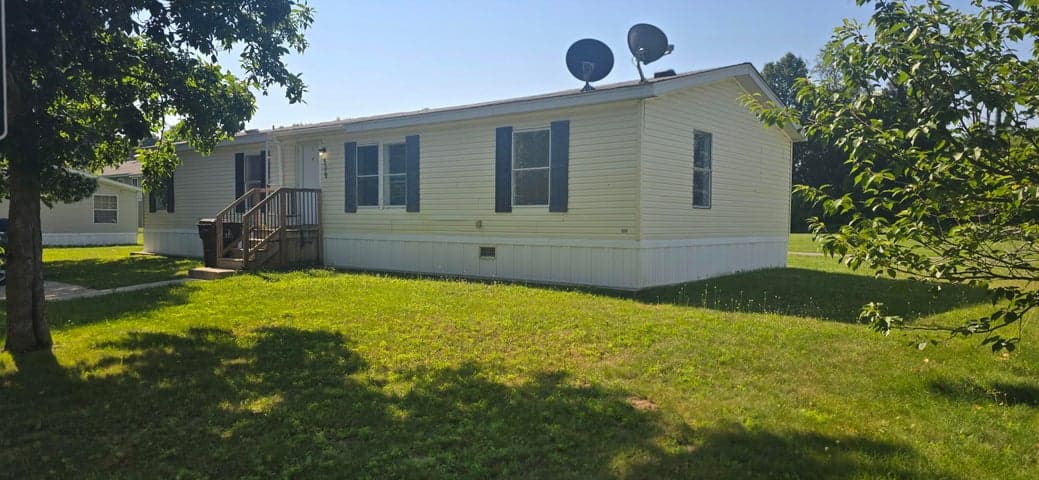 509 Spring Harbor Boulevard, Springport, MI 49284