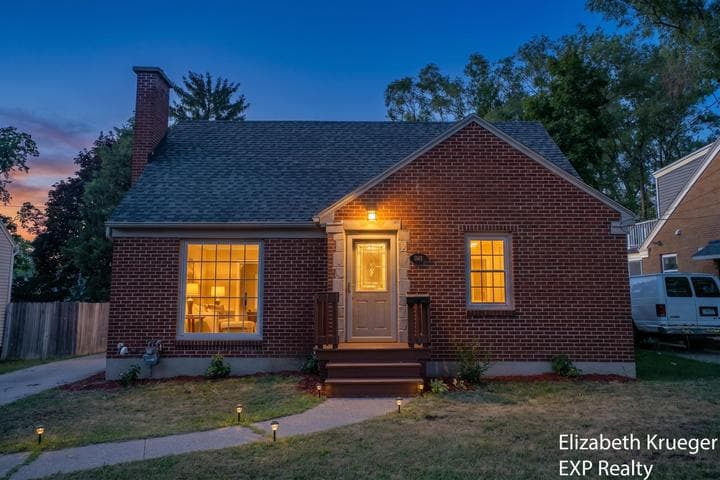 1503 Ardmore Street SE, Grand Rapids, MI 49507