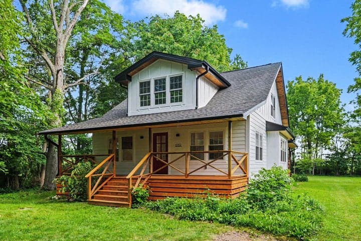 6351 Harbert Road, Sawyer, MI 49125