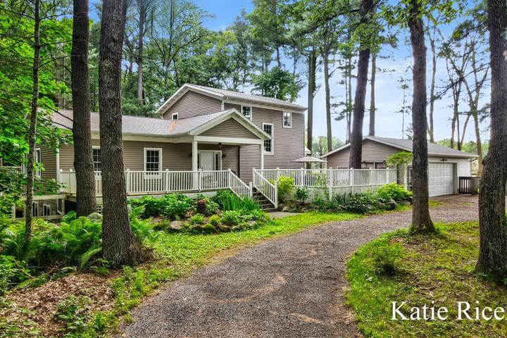 7565 Durham Road, Whitehall, MI 49461