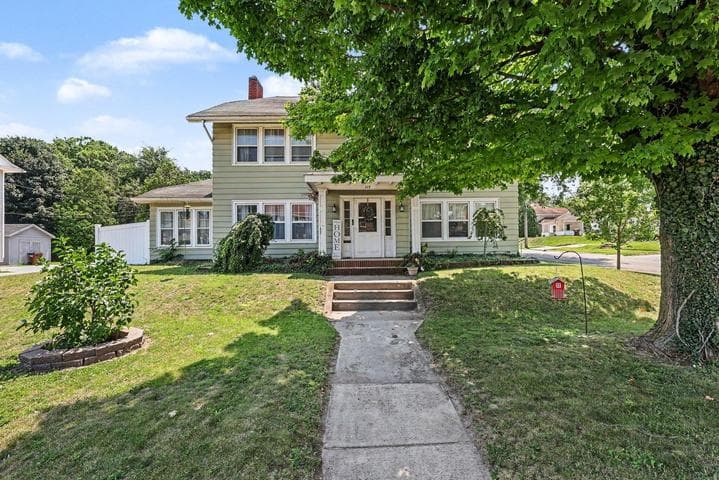 1115 W Michigan Avenue, Jackson, MI 49202