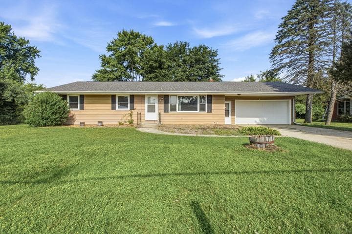 8718 Kephart Lane, Berrien Springs, MI 49103